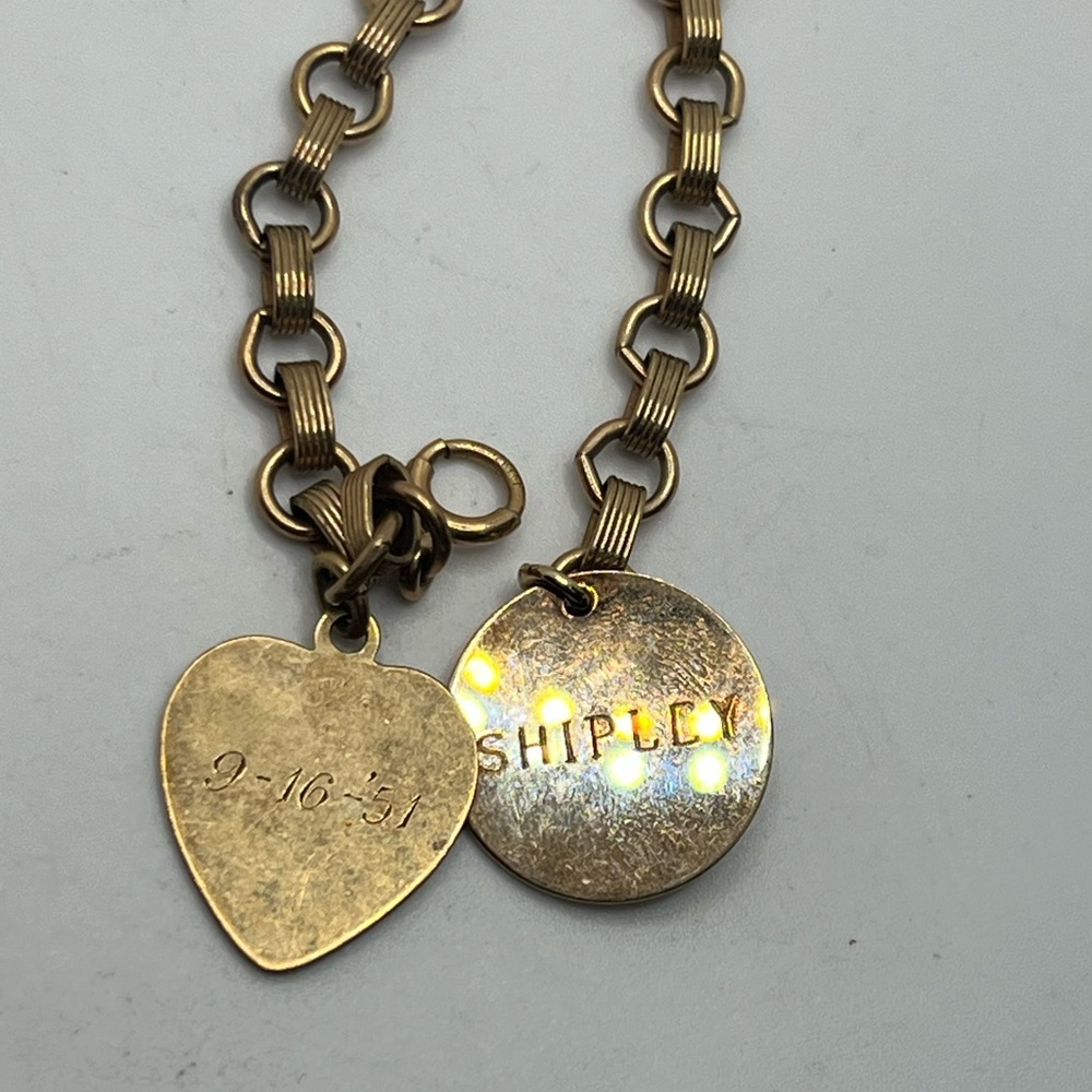 1950’s 12k gold filled charm bracelet w 2 engraved charms vintage chain - Picture 9 of 15